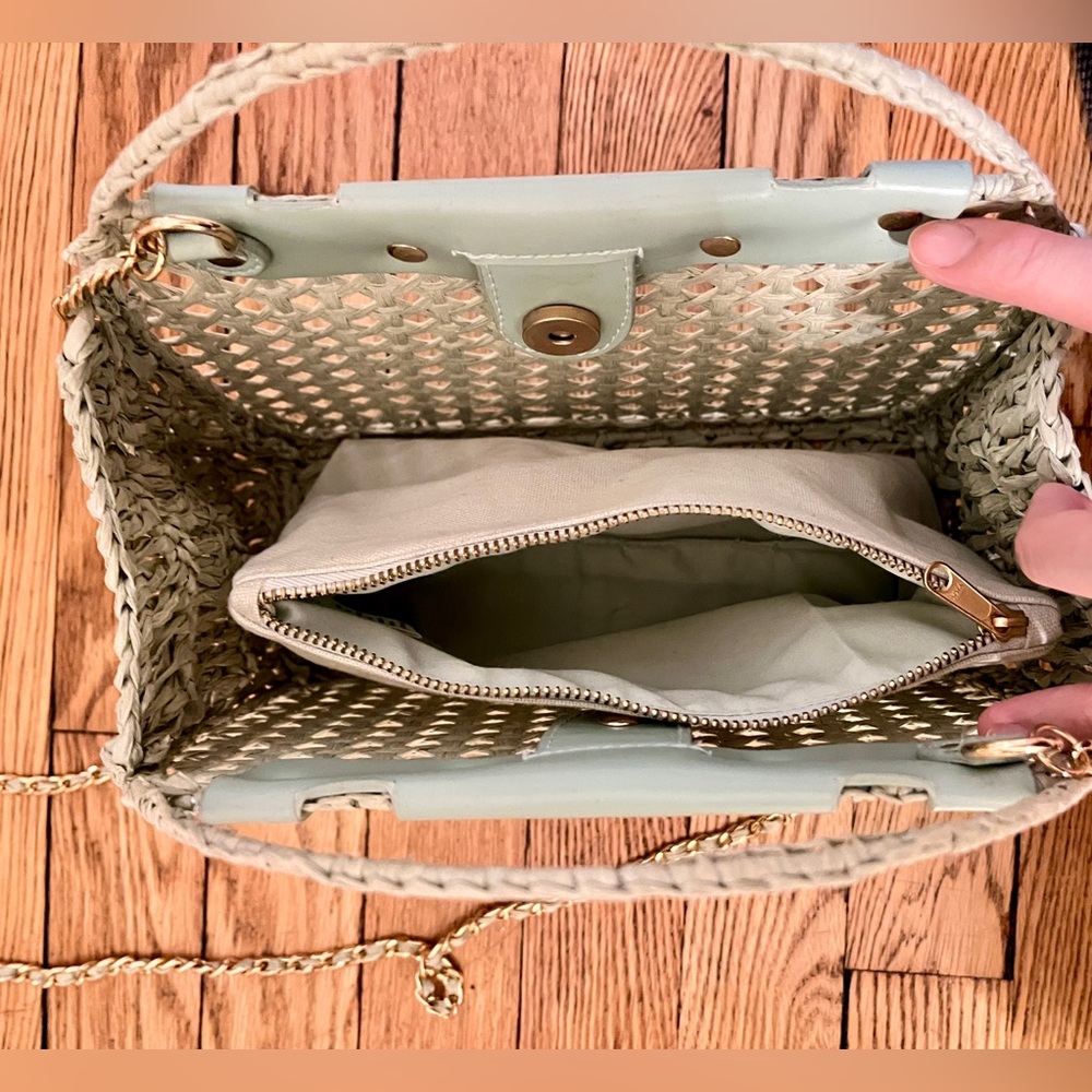 House of Harlow 1960 Mint Woven Bag with Detachable Pouch - Picture 5 of 12